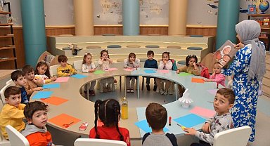 Bursa Yıldırım'da çocuklara masal saati