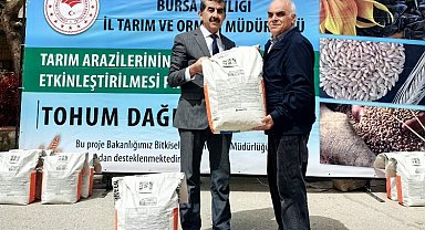 Bursa'da İrfaniyeli üreticilere ayçiçeği tohumu desteği