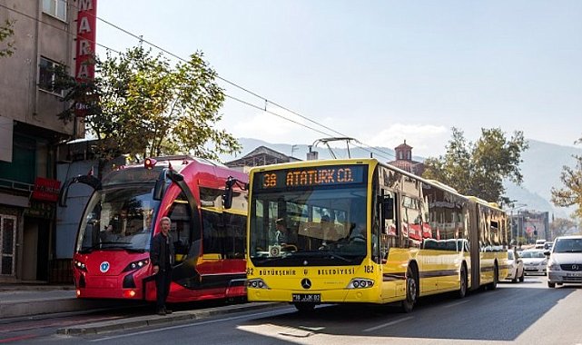 Bursa'da kadınlara ulaşım ücretsiz