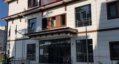 Bursa'da şehrin göbeğinde sağlık ocağından mahrumlar