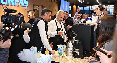 Bursa'da üçte bir fiyatına kahve... Kahveler Varank'tan, hesaplar Başkan'dan