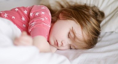 Çocuk yaşı gereği ne kadar uyumalı?