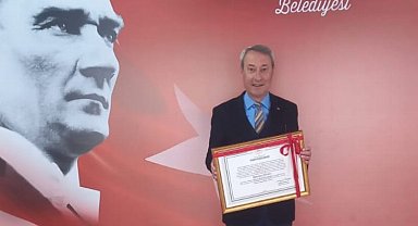 Edirne Belediye Meclisi'nden Bahri Bey'e turizm elçisi beratı verildi