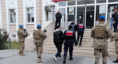 Edirne'de 14 terör örgütü üyesi sınırda yakalandı