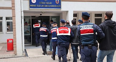 Edirne'de 5 terörist yakalandı