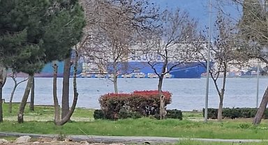 Gölcük'ün yeni sosyal alanında deniz göründü
