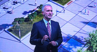 İnegöl'de Ek Hizmet Binası modern ticari üniteye dönüşüyor