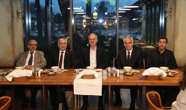 İnegöl'de nesilleri buluşturan iftar sofrası