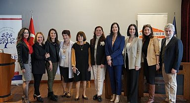 İstanbul Şişli'de 'İyi Yaşlanma'nın püf noktaları konuşuldu