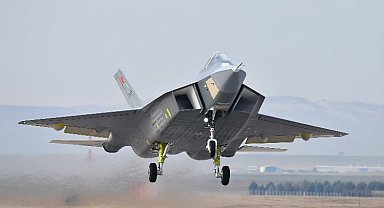 KAAN'a sanatsal paylaşım!