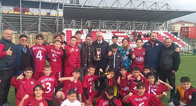 Keşan Genç Ordu U13'te namağlup şampiyon oldu
