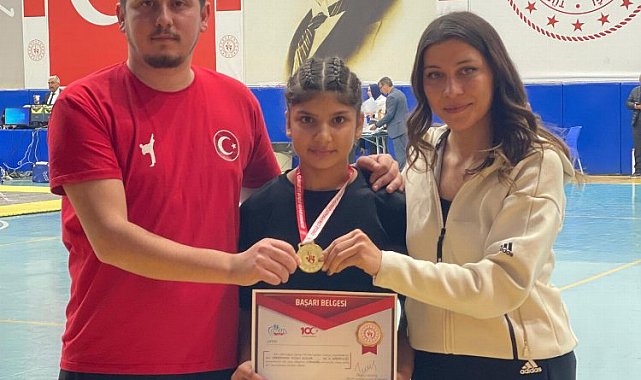 Kır Çiçekleri'nden bir başarı hikayesi daha