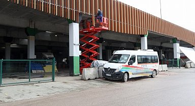 Kocaeli'deki pazar alanına sundurma çalışması başladı