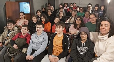 Köfte bahane "Karagözle Hacivat" oyunu şahane