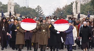 Kuvvet komutanlarının eşleri Anıtkabir'de