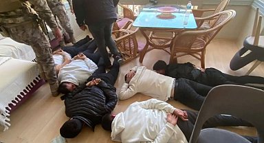 'Mahzen'de Süleler çökertildi!