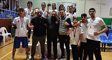Manisalı sporcular 8 madalya ile Manisa'ya döndü