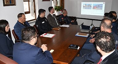 Mudanya'da 'seçim güvenliği' toplantısı