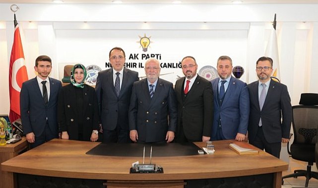 Mustafa Elitaş'tan 'koltuk sevdası' yorumu