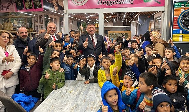 Önder Narin'e Doğu Türkistanlı çocuklardan sevgi seli