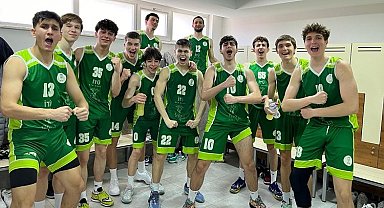 Özlüce Doğa Koleji Türkiye Şampiyonası'na galibiyetle başladı