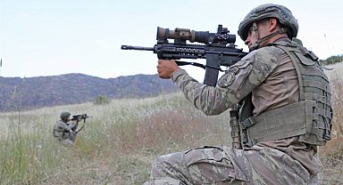 Pençe Kilit'te terörle mücadele sürüyor