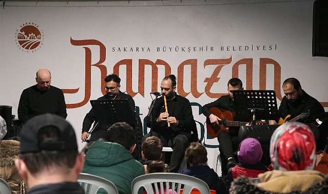 Ramazan Sokağı'nda nostaljik bir akşam