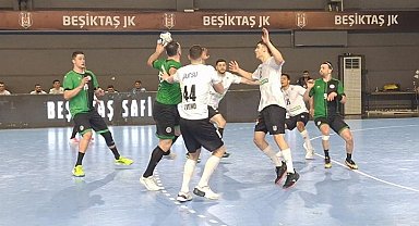 Sakarya hentbol liderliğini Beşiktaş'tan aldı