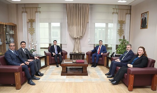 Sanayi ve Teknoloji Bakanlığı yöneticileri Bursateknopark'ta