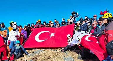 SARDOS üyeleri Çanakkale Şehitleri için Kazdağları'na tırmandı