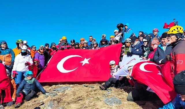 SARDOS üyeleri Çanakkale Şehitleri için Kazdağları'na tırmandı