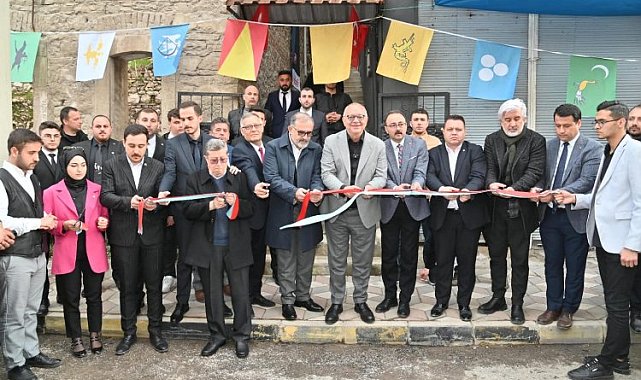 Soma Ülkü Ocakları İlçe Başkanlığı açıldı