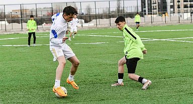 Spor Köyü'nde ilk maç