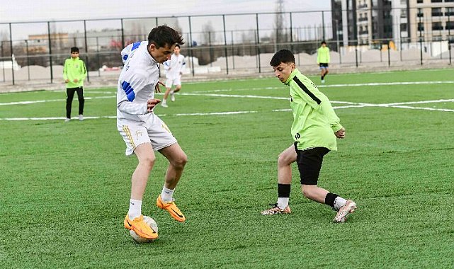 Spor Köyü'nde ilk maç