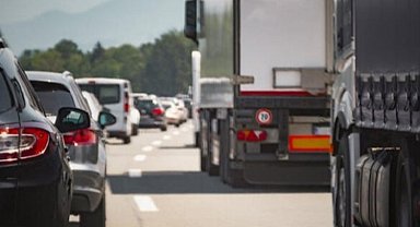 Ağır taşıtlara 'Pazar' ayarı!