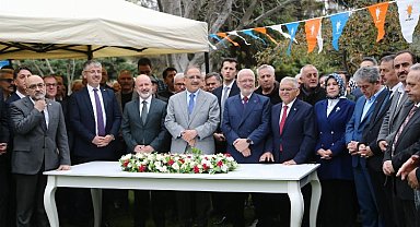 AK Parti bayramlaşmasına Büyükkılıç da katıldı