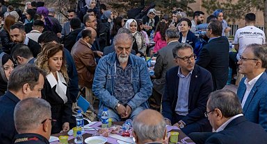 ASKON Konya öğrencilerle iftarda buluştu