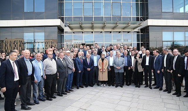 Başkan Büyükkılıç mazbatasını aldı