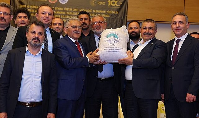 Başkan Büyükkılıç'tan çiftçiye 18 milyon TL'lik destek