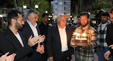Başkan Hayrettin Demir'e sürpriz doğum günü kutlaması