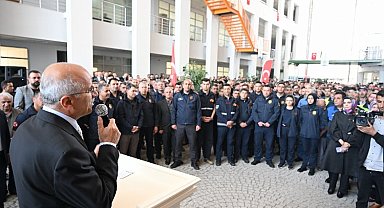 Başkan Sami Er personelle bayramlaştı