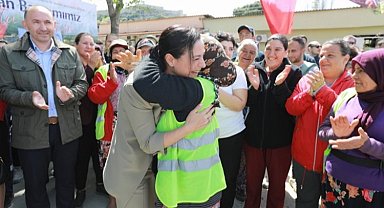 Başkan Sengel emekçilerle bayramlaştı