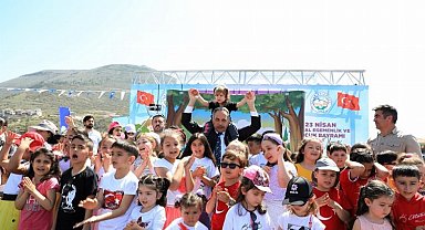 Başkan Yalçın'dan 23 Nisan mesajı