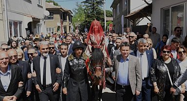 Bursa Osmangazi'de köy düğünü coşkusu... Bin yıllık gelenek yaşatıldı