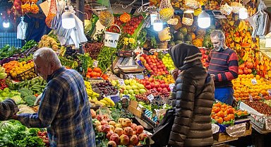 Bursa'da pazarlarda siyasilere mesaj