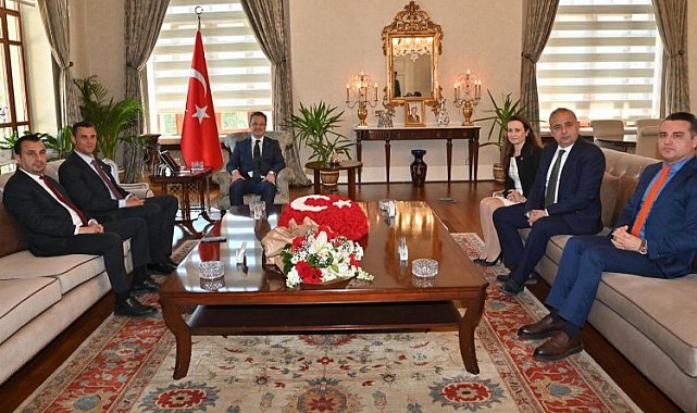 Büyükşehir Başkanı Zeyrek'ten Vali Enver Ünlü'ye ziyaret