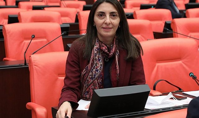 CHP'li vekil '23 Nisan Marşı'nın engellenmesini TBMM'ye taşıdı
