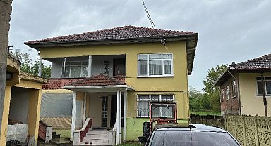 Düzce'de 53 yaşındaki kişi çatıdan düştü