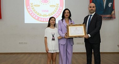 Filiz Başkan mazbatasını aldı