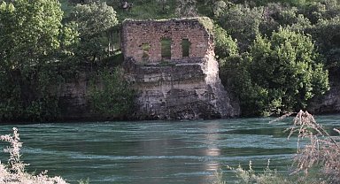 Gabar'da Timur'un Pençeleri tarihe tanıklık ediyor